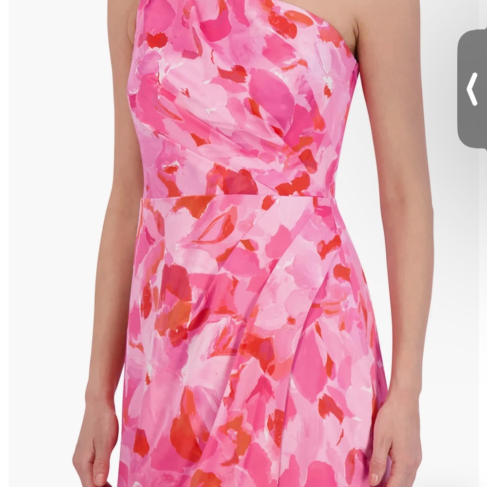 Vince Camuto Gown - Picture 7 of 7